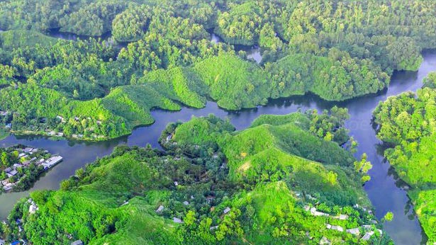 ফয়স লেকের ২০০ একর জায়গা বেদখল