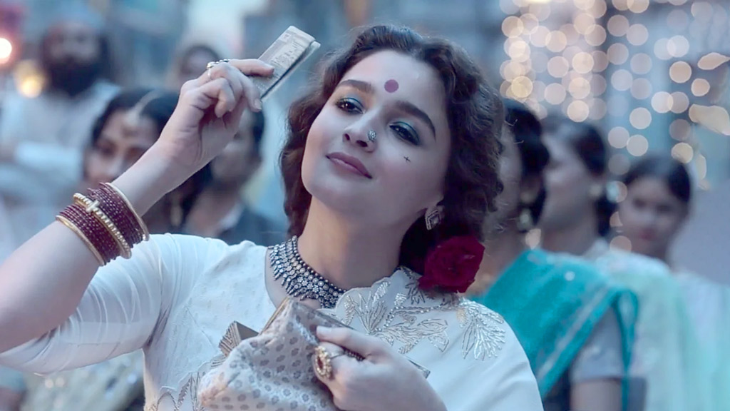বক্স অফিসে মার খাচ্ছে নারীকেন্দ্রিক সিনেমা
