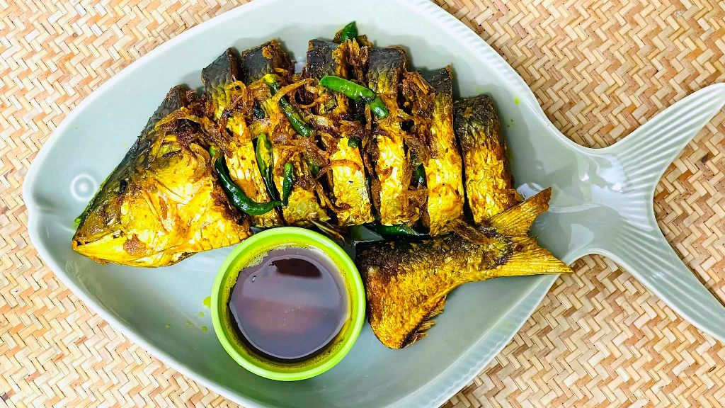 টক টক ইলিশ ভাজা