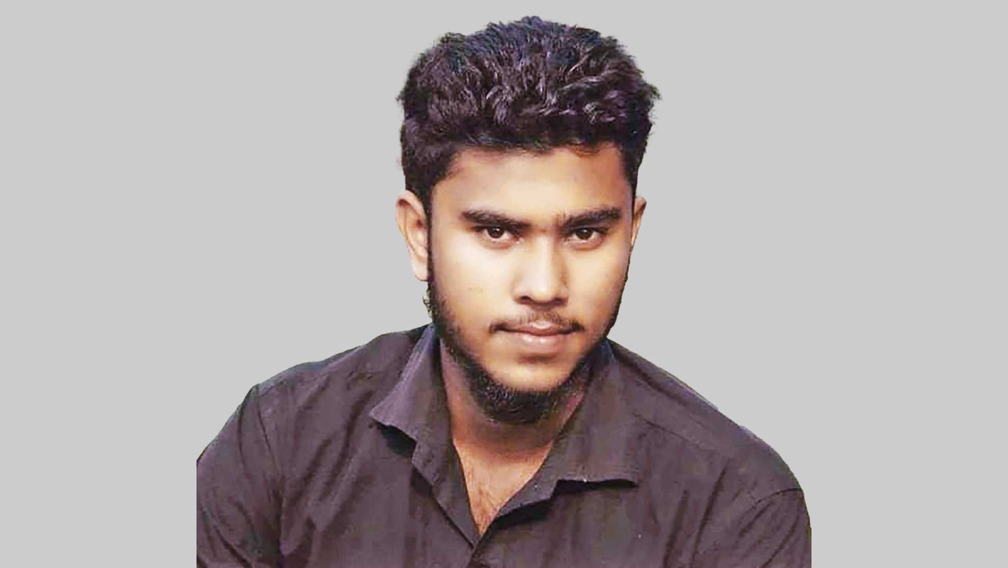 মুন্না এখন মালিক থেকে কর্মচারী