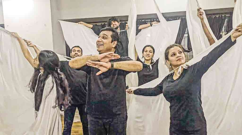 নাগরিক নাট্যাঙ্গনের নতুন নাটক ‘দুই পাখি ও নন্দিনী’