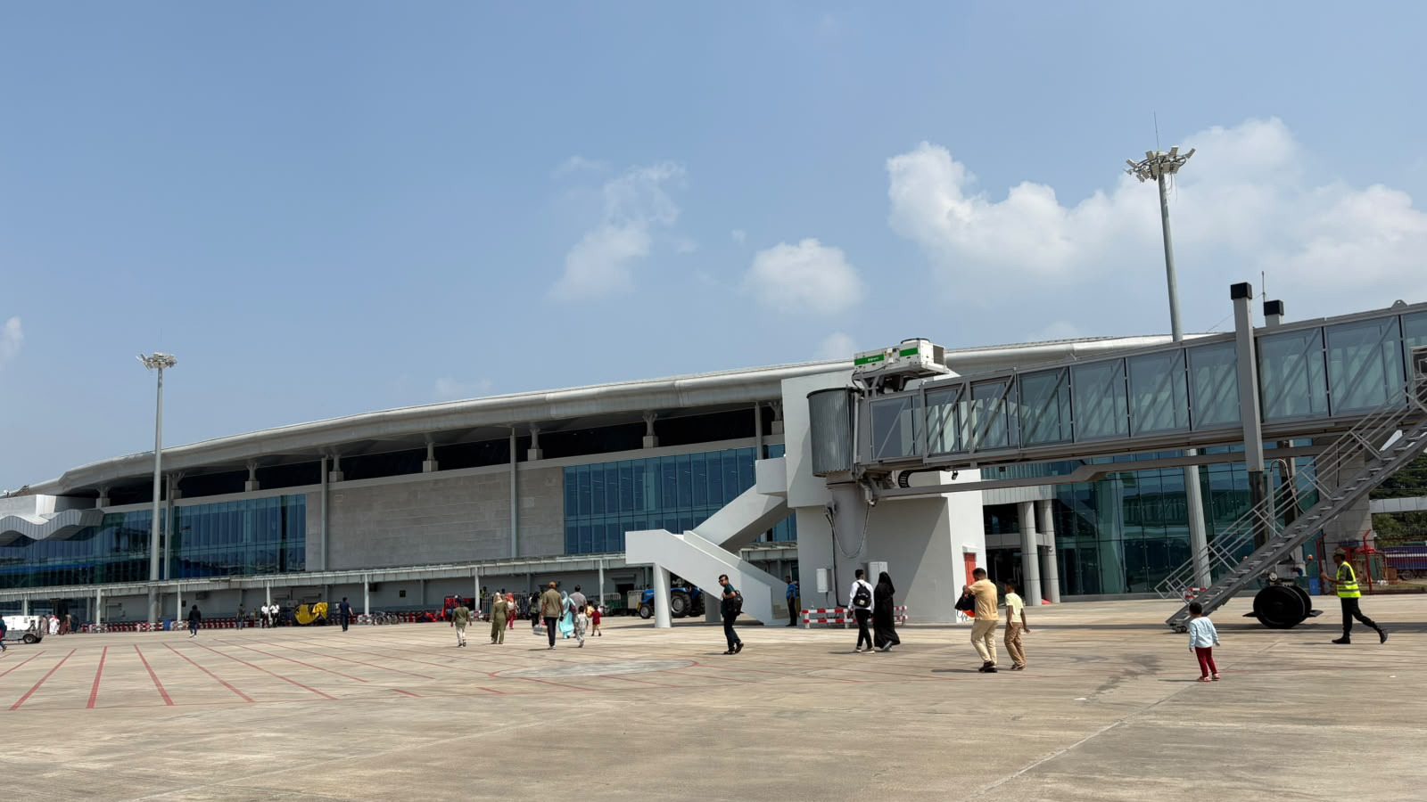 নতুন টার্মিনাল, দেশের দীর্ঘতম রানওয়ে নিয়ে আন্তর্জাতিক ফ্লাইটের অপেক্ষায় কক্সবাজার
