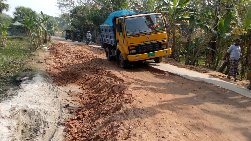 সংস্কারের ১০ মাসেই মরণফাঁদ