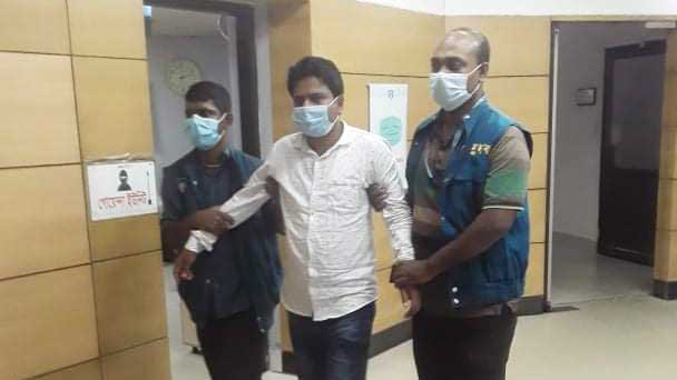 ইউপি চেয়ারম্যানের কাছে চাঁদা দাবি করা ভুয়া দুদক কর্মকর্তা গ্রেপ্তার