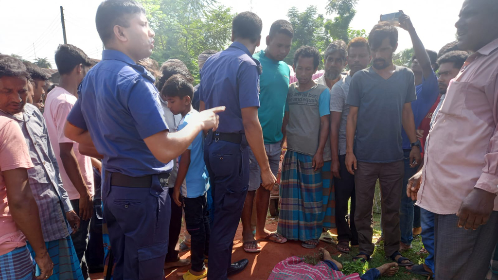 বোচাগঞ্জে ট্রেনের ধাক্কায় সাইকেলচালক তরুণ নিহত