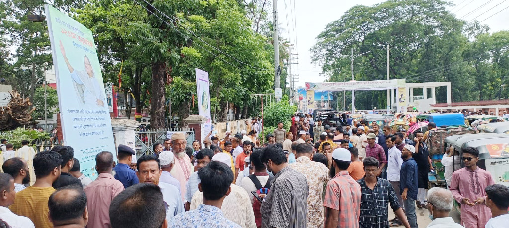 পছন্দের প্রতীক পেয়ে খুশি প্রার্থীরা, জমে উঠেছে প্রচারণা