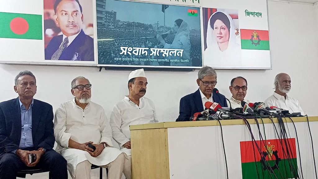 আদালতের ঘাড়ে বন্দুক রেখে প্রতিহিংসা মেটানো হয়েছে: মির্জা ফখরুল