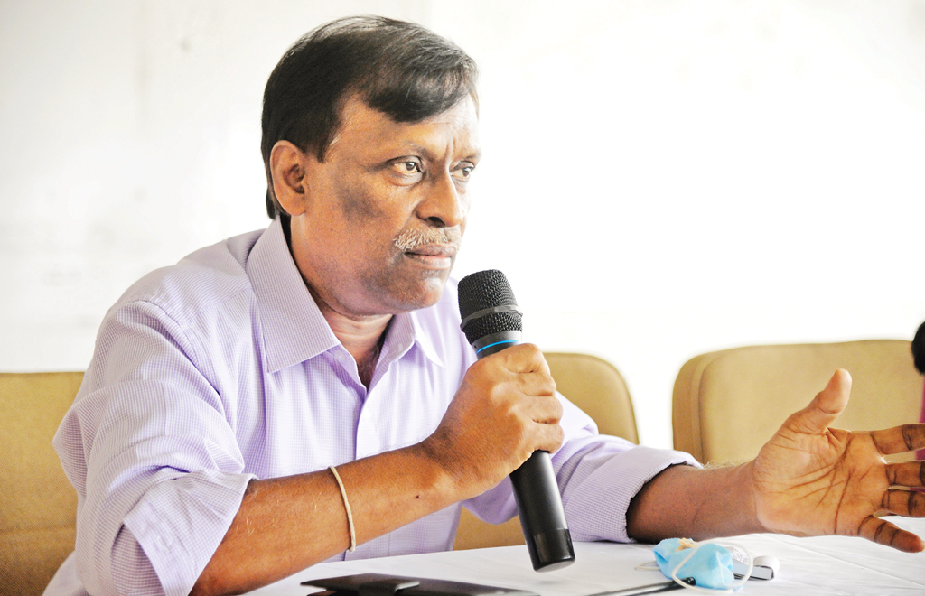 ইন্ডাস্ট্রি, গবেষণাপ্রতিষ্ঠান এবং জনগণের সমন্বয়