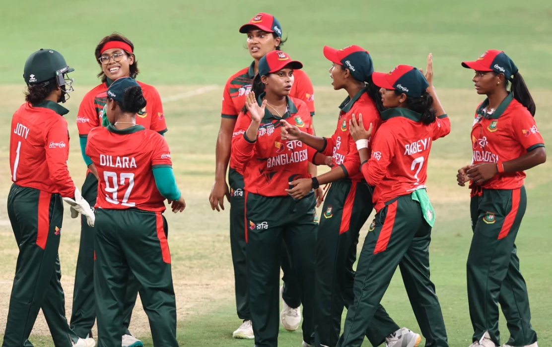 ভারতকে হারিয়ে ফাইনালে উঠতে জ্যোতিদের চাই ১৫০ রান