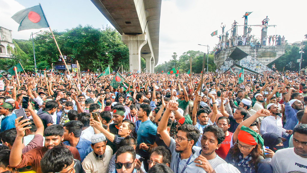 আগামীর অনেক কিছুই পরিষ্কার নয়