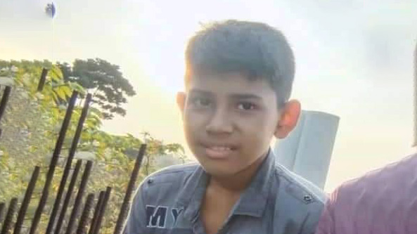 শ্রীপুরে সড়ক দুর্ঘটনায় বাবার পর প্রাণ গেল শিশুসন্তানের 