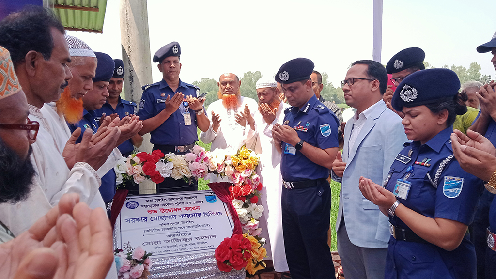 মধুপুরে চলন্ত বাসে ডাকাতির ঝুঁকি প্রবণ স্থানে পুলিশ চেকপোস্ট উদ্বোধন