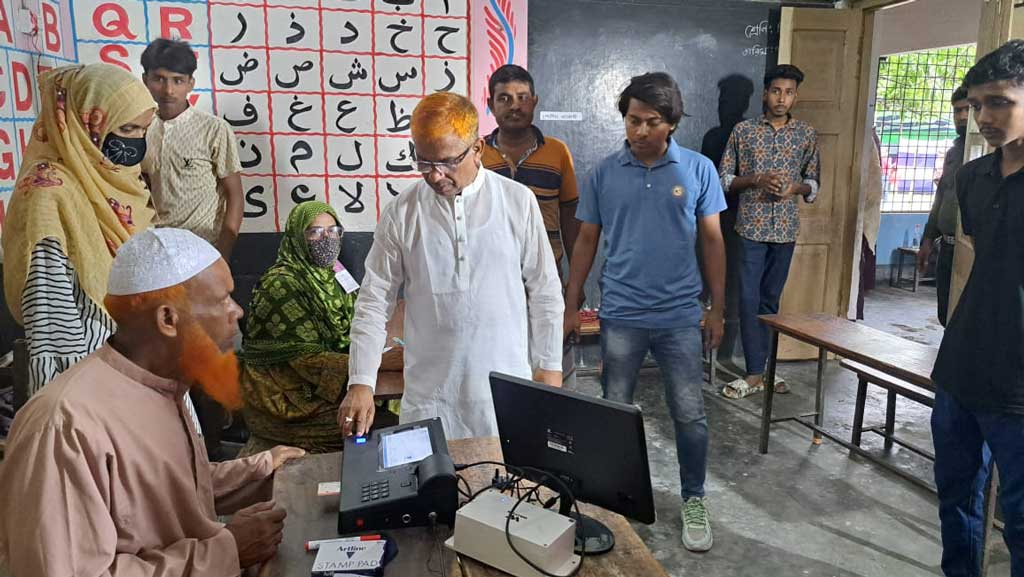 সুজানগরে কেন্দ্রে যেতে ভোটারদের বাধা দেওয়ার অভিযোগ