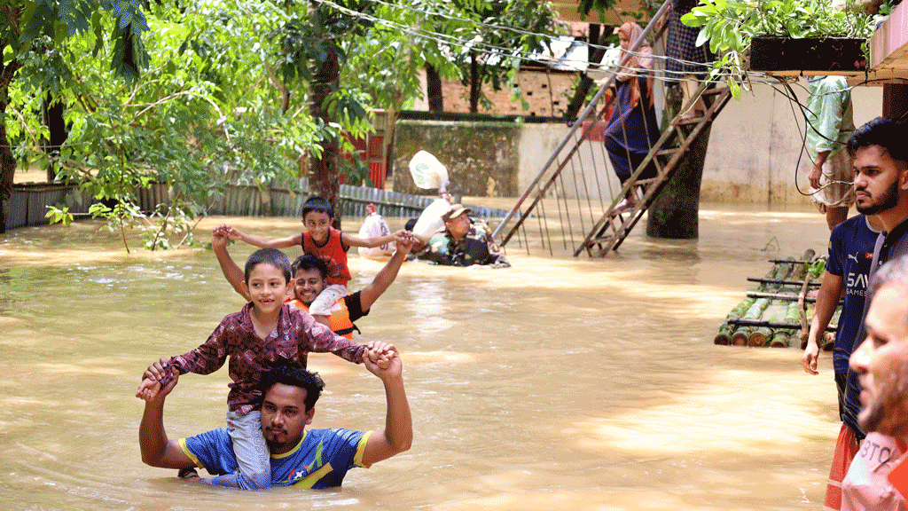 ভারী বৃষ্টি-বন্যার পূর্বাভাস আগেই ছিল, গুরুত্ব দেয়নি কেউ