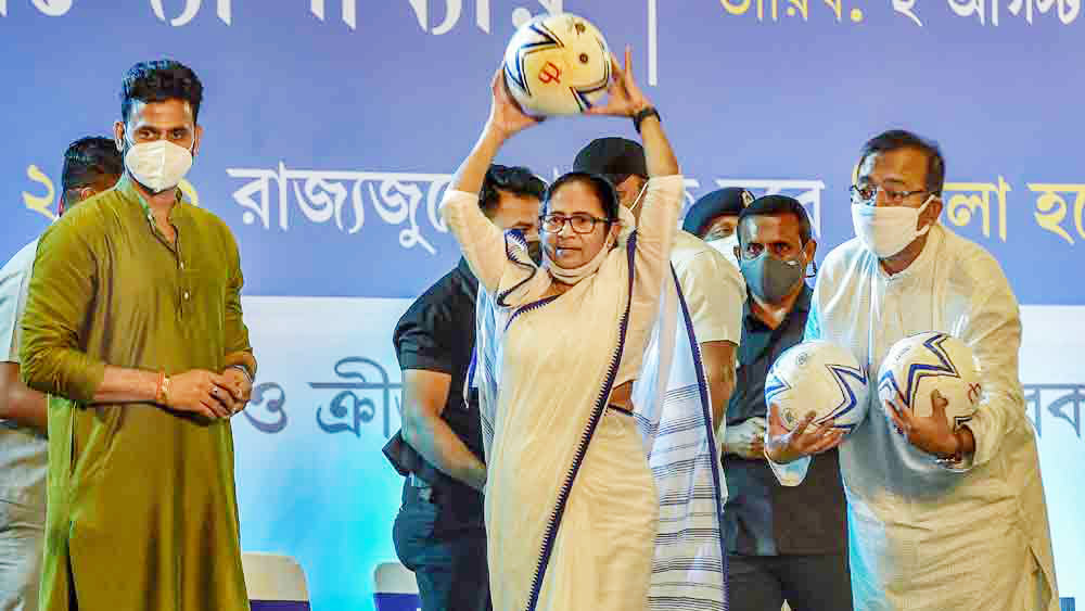 পরীক্ষার খাতায় ‘খেলা হবে’ লিখলেই শাস্তি 