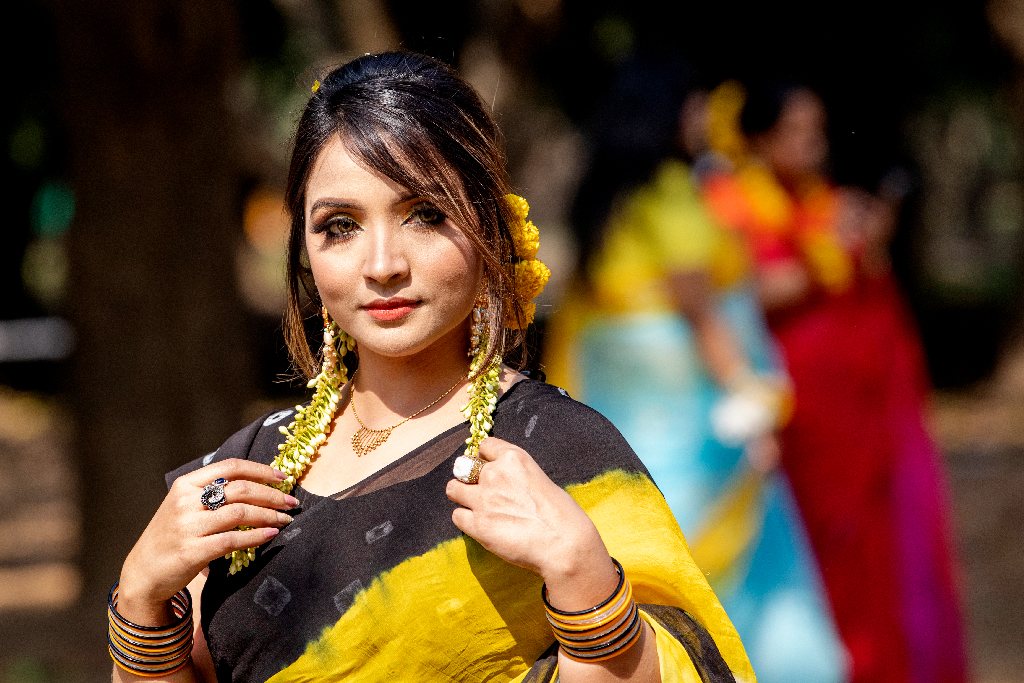 রঙিন এই দিনে নিজেকে কতটা সাজিয়ে তোলা যায় সেই চেষ্টা কম-বেশি সবারই। 