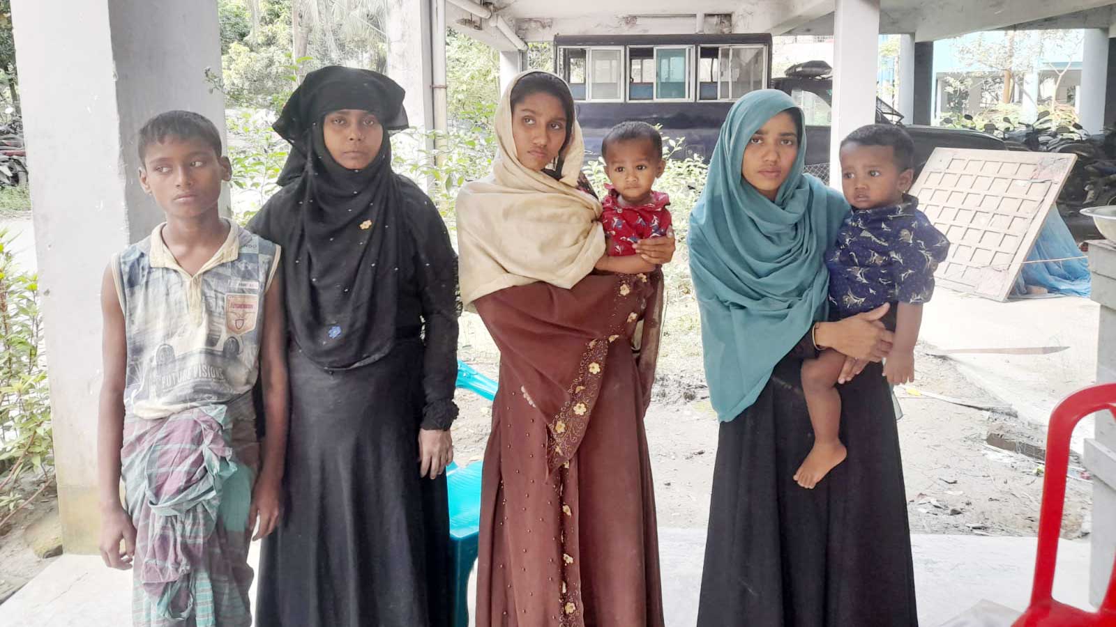 ভাসানচর থেকে পালানোর সময় ৬ রোহিঙ্গা আটক 