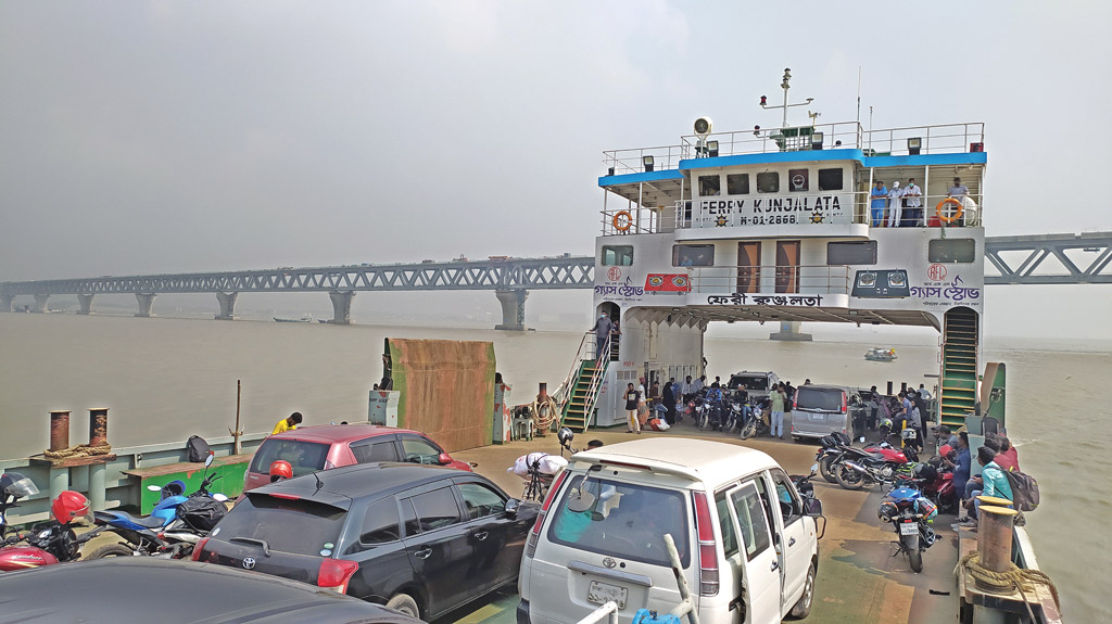 পরীক্ষামূলক ফেরি চলাচল শুরু