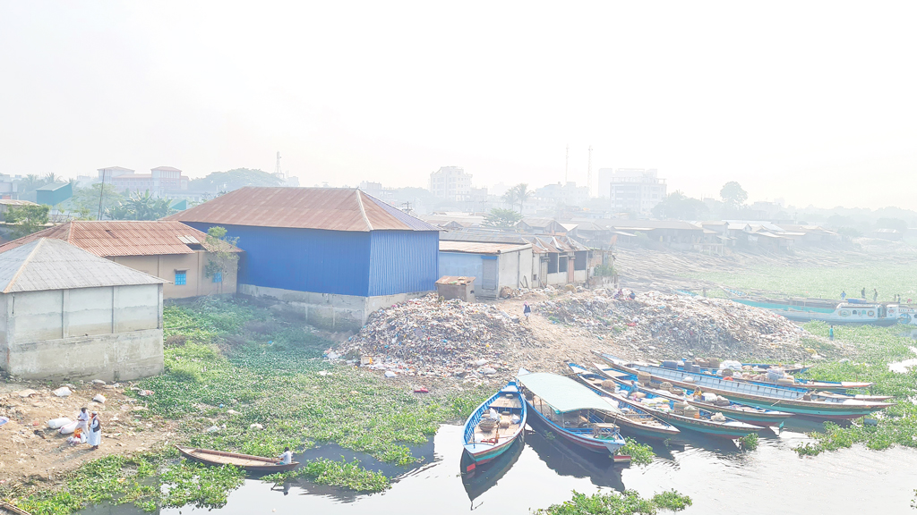দখলের ধকলে ধুঁকছে বংশী