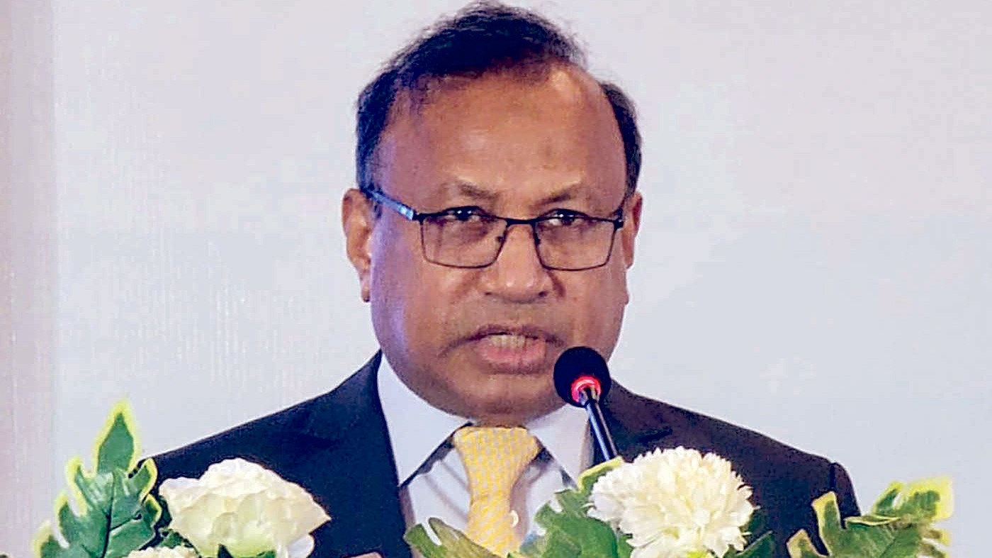 ‘হাতিরঝিলের দূষিত পানিতে লোহাও   গলে যাবে’