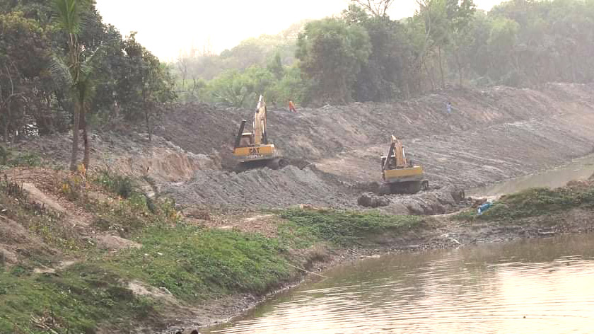 প্রাণ ফিরছে মৃতপ্রায় হিসনায়