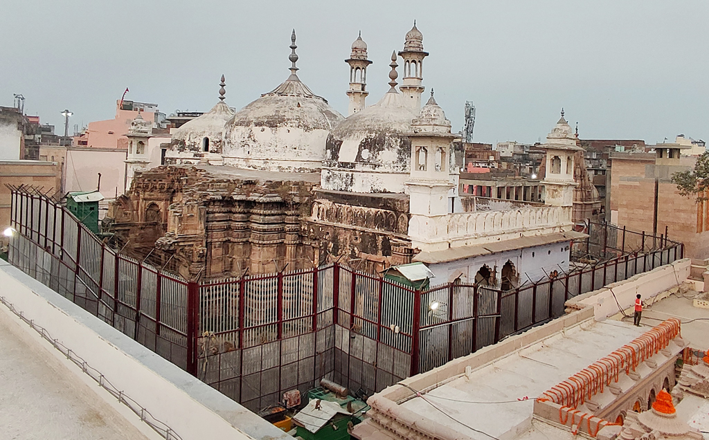 জ্ঞানবাপী মসজিদ নিয়ে আদালতের নতুন নির্দেশনা