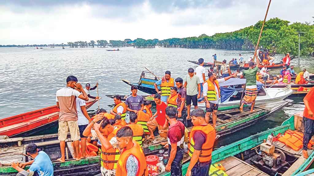 টাঙ্গুয়ার হাওর: মাছ পাখি পরিবেশ সবই বিপন্ন