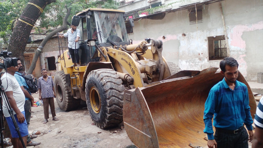 ৮ কোটি টাকা মূল্যের জায়গা উদ্ধার করল দক্ষিণ সিটি করপোরেশন