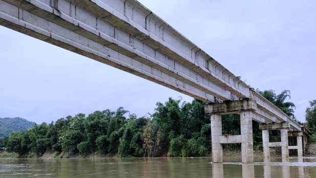 বান্দরবানে সেতুতে সমৃদ্ধির স্বপ্ন