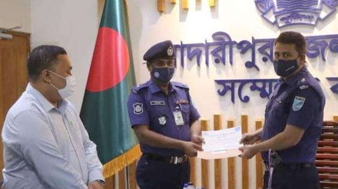 শিবচর থানার মিরাজ হোসেন জেলার শ্রেষ্ঠ ওসি নির্বাচিত
