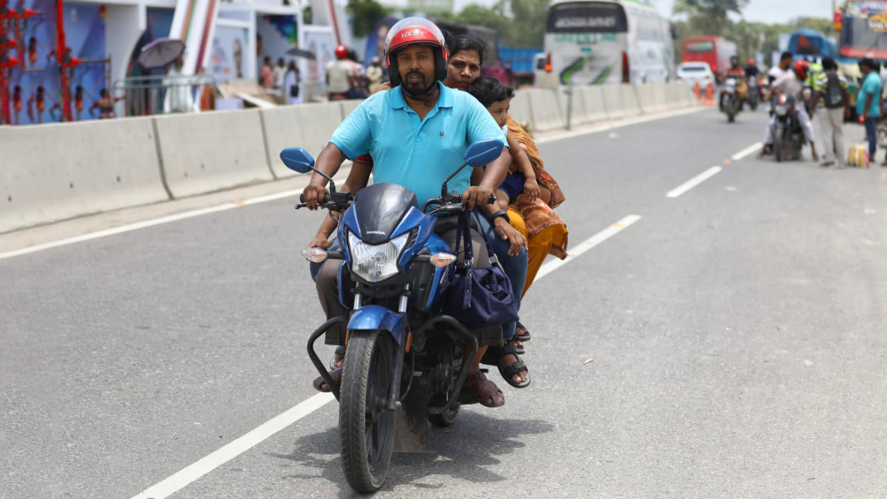 স্বপ্নের সেতু দিয়ে পারাপার শুরু