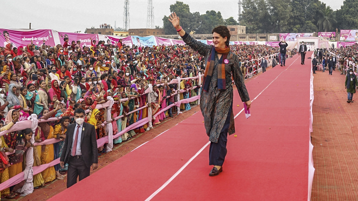 কংগ্রেসের সঙ্গে উত্তর প্রদেশের নির্বাচনে অগ্নিপরীক্ষায় প্রিয়াঙ্কাও