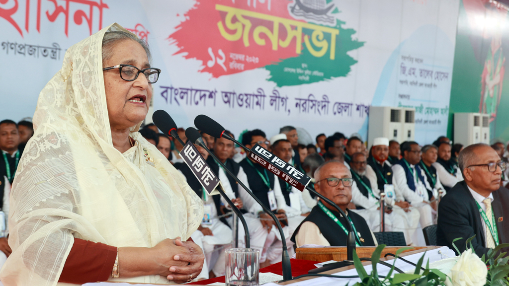 আরে ব্যাটা তোর সাহস থাকলে দেশে ফিরে আয়: তারেকের উদ্দেশে প্রধানমন্ত্রী