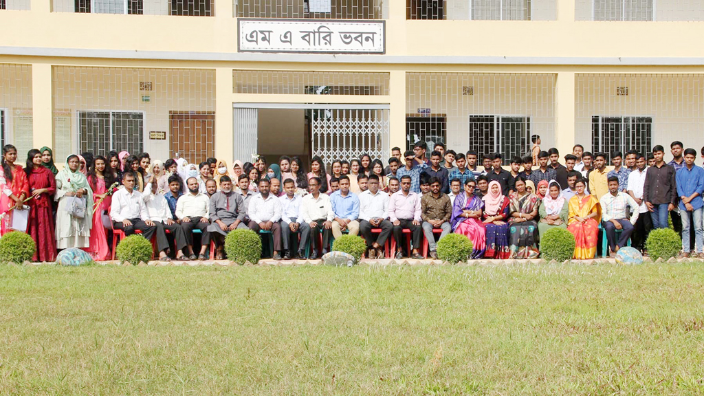 সজল চোখে বিদায়