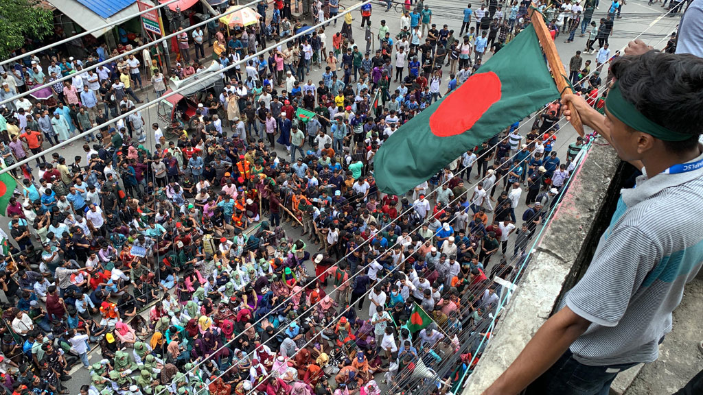 রাজশাহী দখলে রাখলেন শিক্ষার্থীরা, শোক পালন করতে এলেন না কেউ