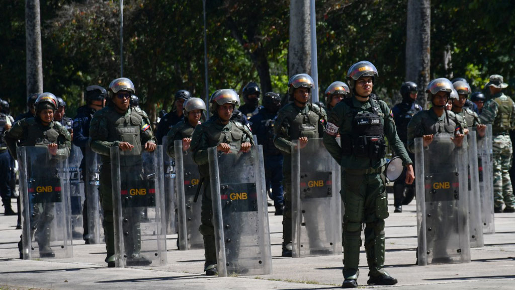 যুক্তরাষ্ট্রের সঙ্গে উত্তেজনার মধ্যেই ভেনেজুয়েলার ন্যাশনাল গার্ডের মানবাধিকার লঙ্ঘনের প্রতিবেদন প্রকাশ