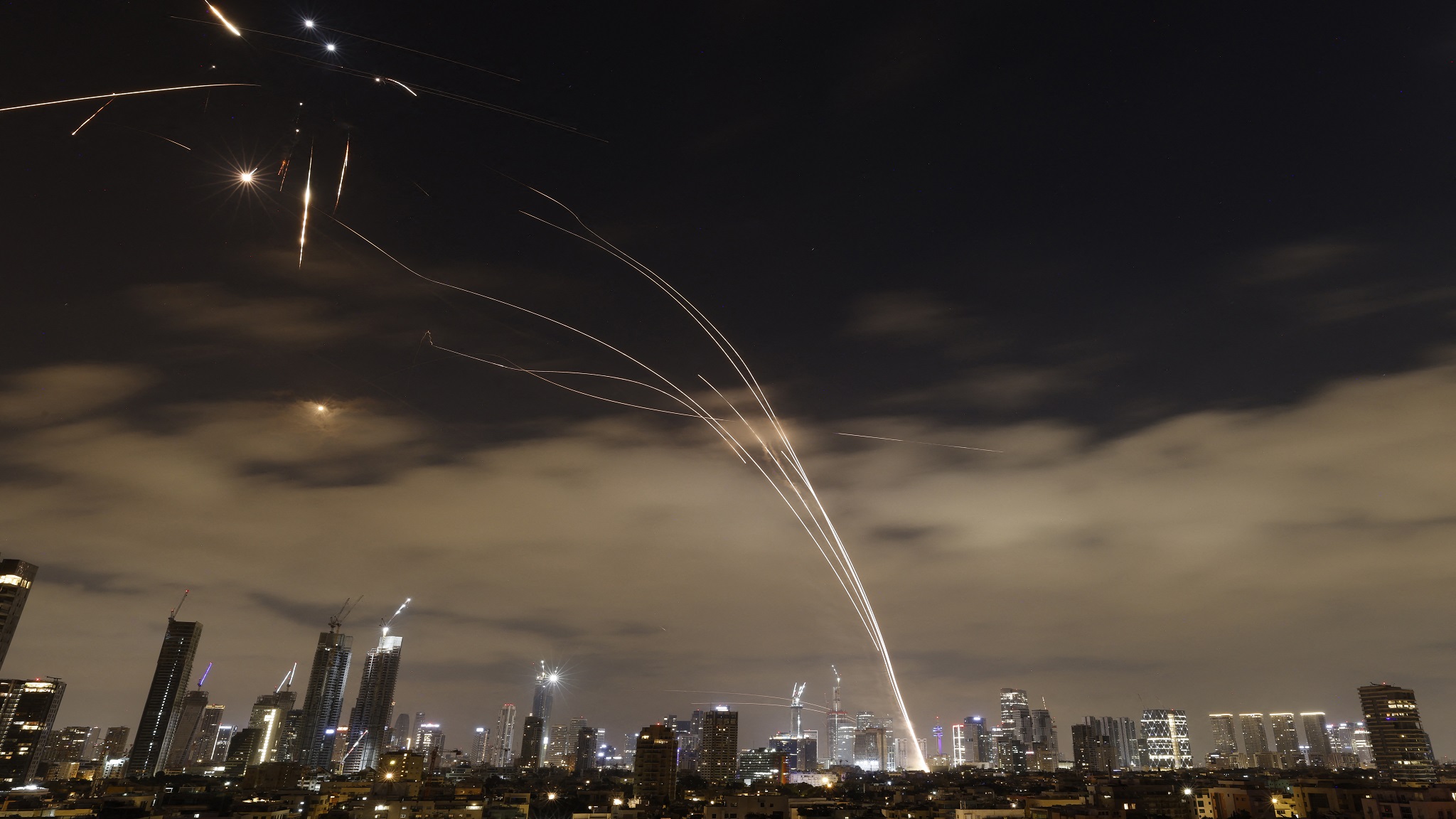 সুরক্ষাবলয়হীন পশ্চিম তীরের ফিলিস্তিনিরা এখন ইসরায়েলের ‘মানবঢাল’