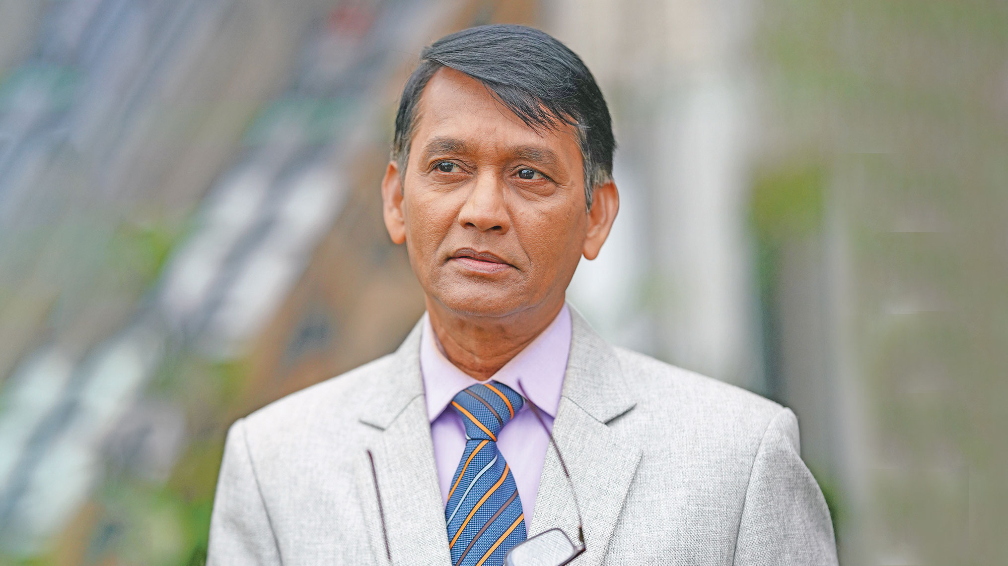 আজিজুল হাকিমের ৫০ বছরের অভিনয়জীবন নিয়ে আসছে বই