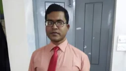 ফোনে টাকা দাবির পর হোটেলকক্ষে মিলল শিক্ষকের মরদেহ, পলাতক মালিক-ম্যানেজার