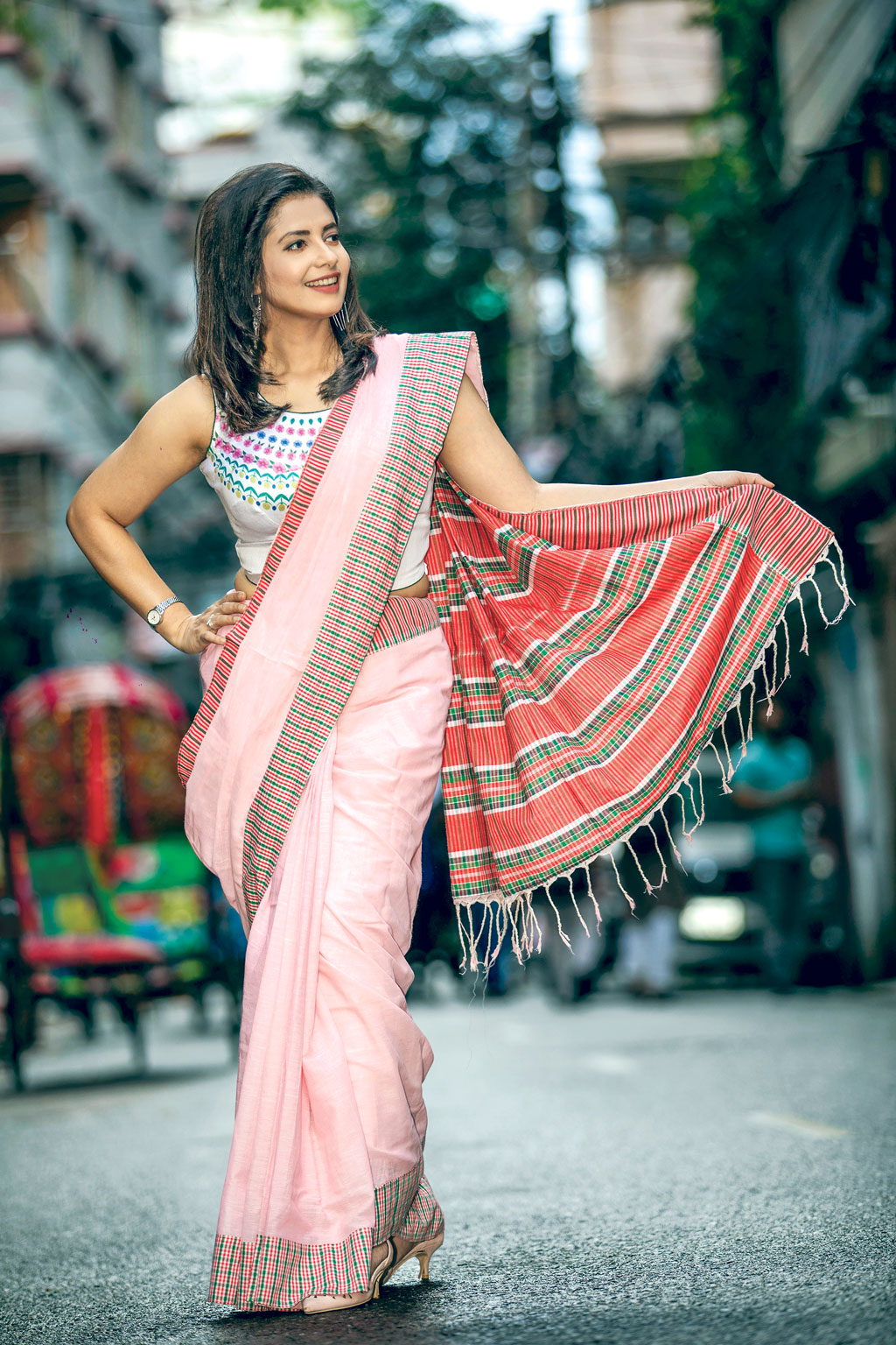 শরতের শাড়িতে থাকুক আরামের পরশ