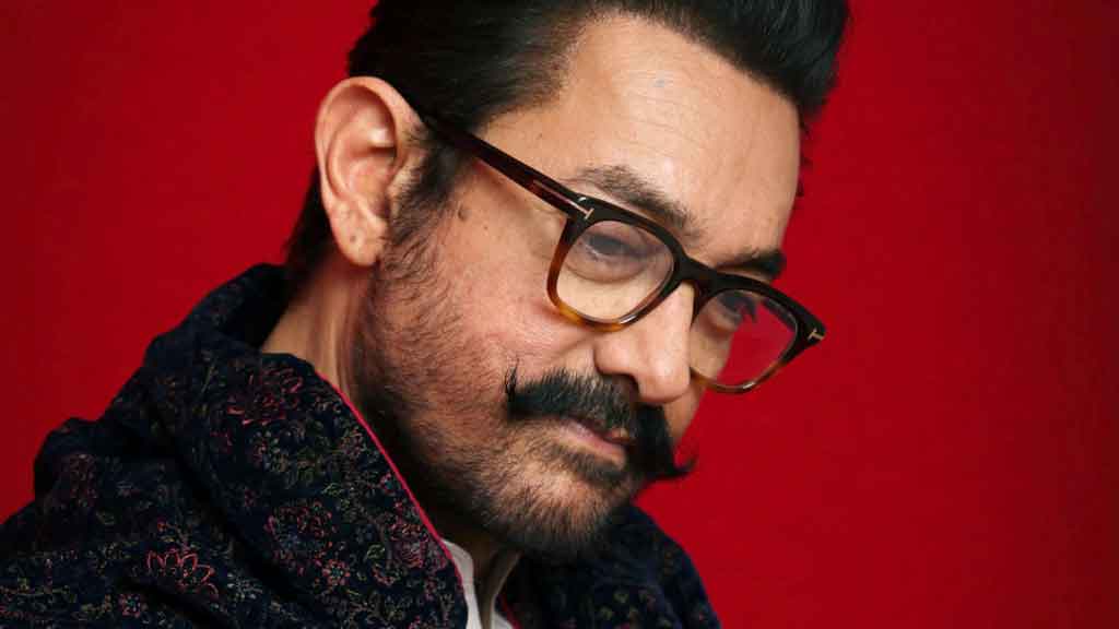 ২৭ বছর পর আমির খানের কণ্ঠে গান