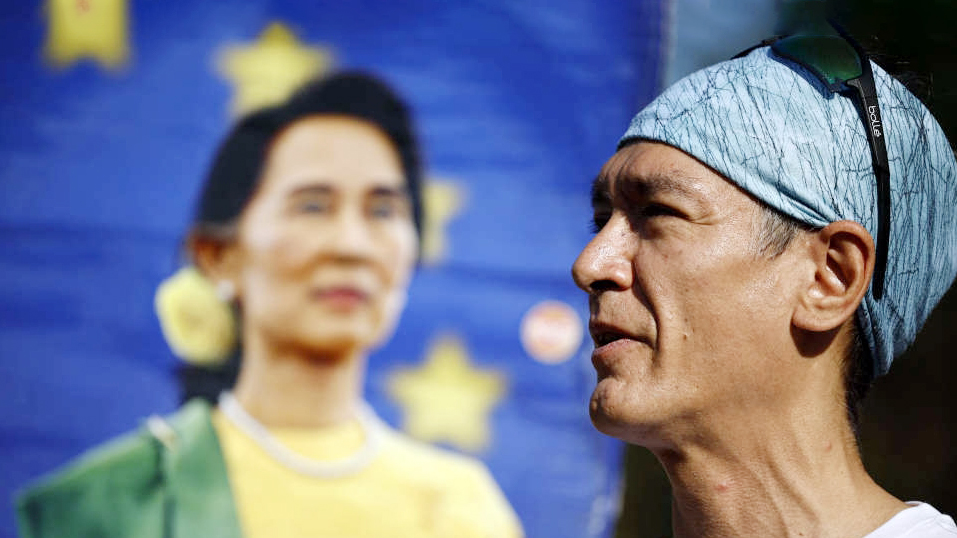 জান্তার কাছে এবার মায়ের বেঁচে থাকার প্রমাণ চাইলেন সু চি পুত্র