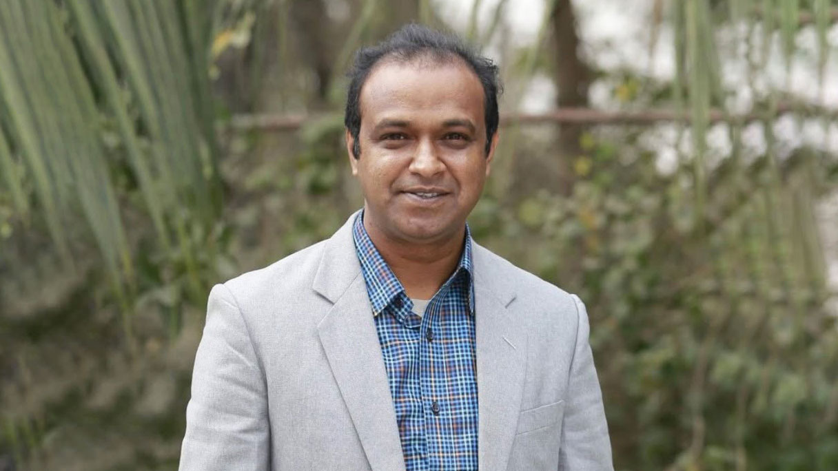 এত প্রতিকূলতার মধ্যেও নতুন ভয়েস আর্টিস্ট আসছেন: এ কে আজাদ সেতু