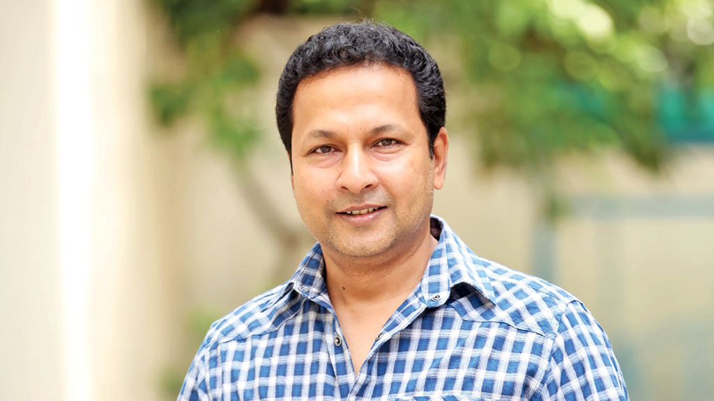 সুযোগ নিয়েই বিপদে পড়েছেন শিল্পীরা