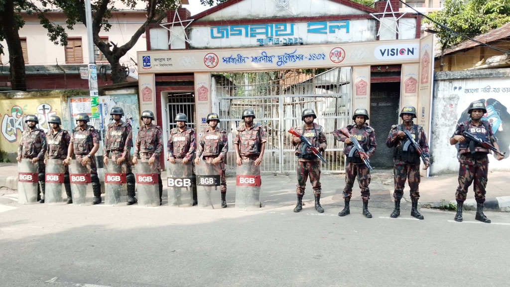 সারা দেশে পূজামণ্ডপের নিরাপত্তায় ৪৩০ প্লাটুন বিজিবি