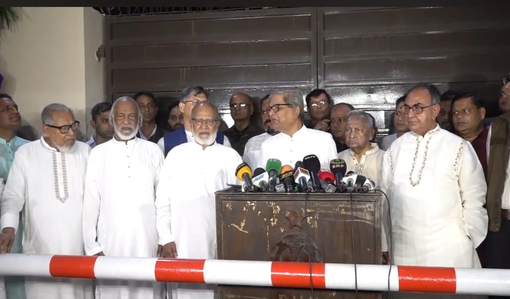 খালেদা জিয়ার সঙ্গে ফিরোজায় বিএনপি নেতাদের ঈদ শুভেচ্ছা বিনিময়
