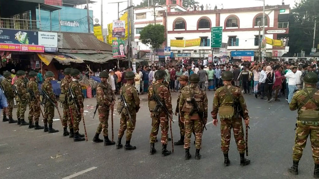 টাঙ্গাইলে মনোনয়ন ঘিরে বিএনপির ২ গ্রুপে দফায় দফায় পাল্টাপাল্টি ধাওয়া, আহত ৮