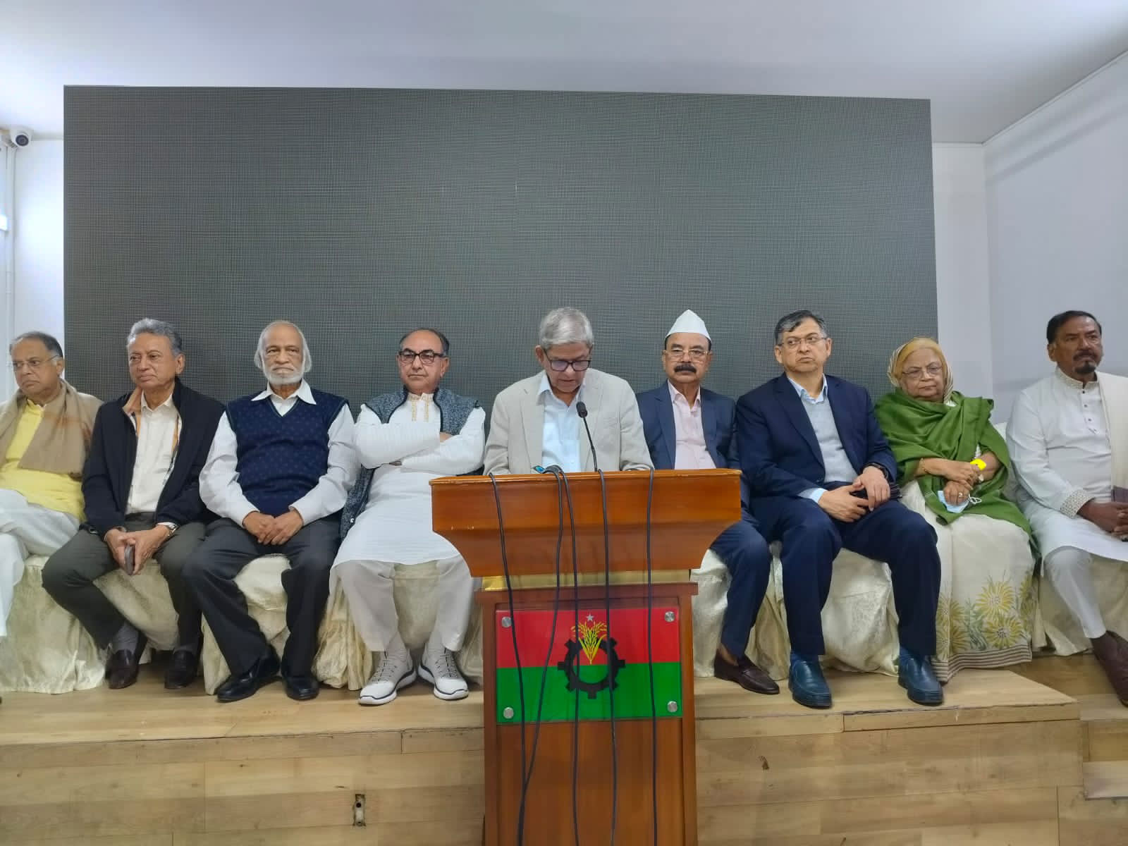 হাদির মৃত্যু ঘিরে নৈরাজ্য নির্বাচন বানচালের ষড়যন্ত্র: বিএনপি