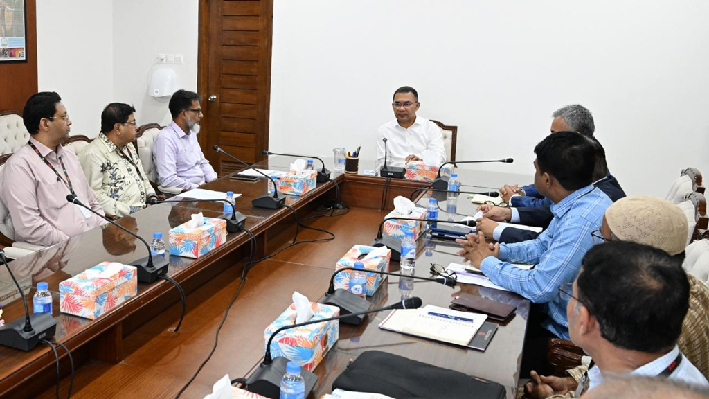বিআরটি নিয়ে বিশেষজ্ঞদের মতামত শুনলেন প্রধানমন্ত্রী, চূড়ান্ত সিদ্ধান্ত হয়নি