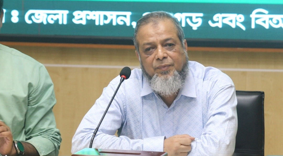 মহাসড়কে কোনো অবৈধ যানবাহন চলতে পারবে না: বিআরটিএ চেয়ারম্যান